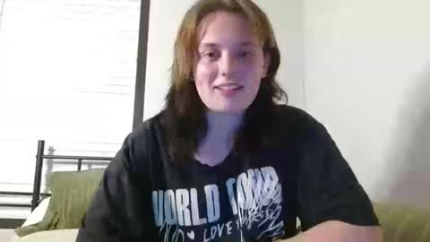 Snapshot of pheebs_cams chatting on September 15, 1:38 am Pheebs online show from September 15, 1:38 am