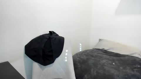 Snapshot of phenomenalpleasures chatting on January 14, 6:17 pm Jasmine Juice online show from January 14, 6:17 pm