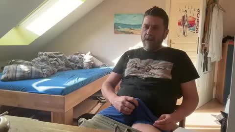 Snapshot of pheromone45 chatting on February 10, 9:36 am pheromone45 online show from February 10, 9:36 am