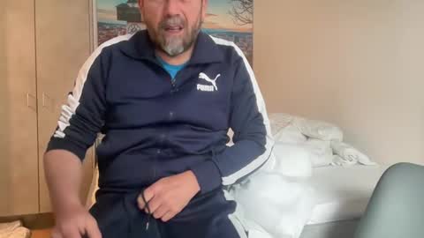 Snapshot of pheromone45 chatting on February 13, 12:11 pm pheromone45 online show from February 13, 12:11 pm