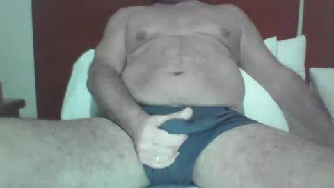 Snapshot of phil279 chatting on December 29, 9:06 am Phil online show from December 29, 9:06 am