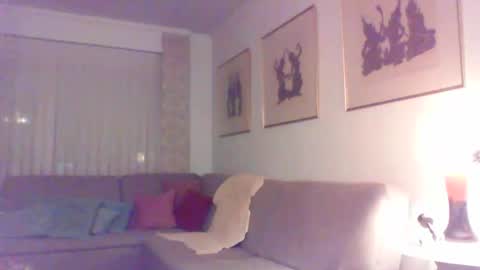 Snapshot of phil279 chatting on October 24, 3:58 am Phil online show from October 24, 3:58 am