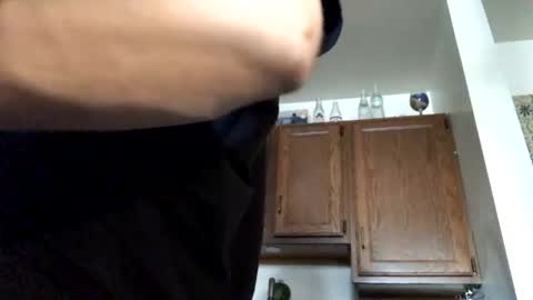 Snapshot of phildoesart chatting on December 31, 2:25 pm Phil online show from December 31, 2:25 pm