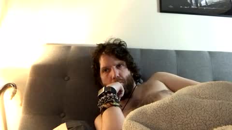 Snapshot of phildoesart chatting on January 14, 4:36 am Phil online show from January 14, 4:36 am