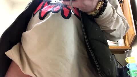 Snapshot of phildoesart chatting on February 23, 4:50 am Phil online show from February 23, 4:50 am