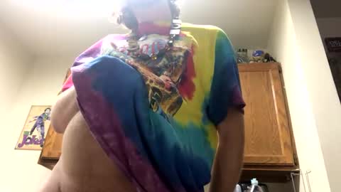 Snapshot of phildoesart chatting on September 15, 12:21 am Phil online show from September 15, 12:21 am