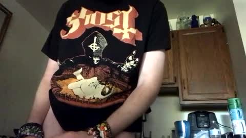 Snapshot of phildoesart chatting on October 23, 6:50 pm Phil online show from October 23, 6:50 pm