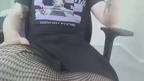 Mia online show from October 15, 5:02 pm