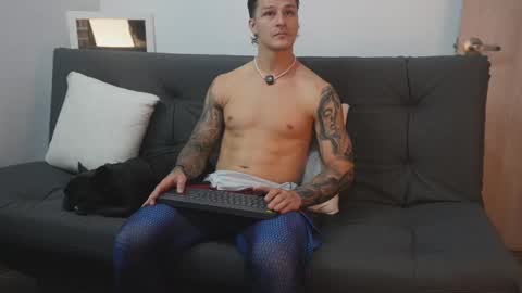 Snapshot of philip_dalton chatting on October 29, 2:58 am Philip Dalton online show from October 29, 2:58 am