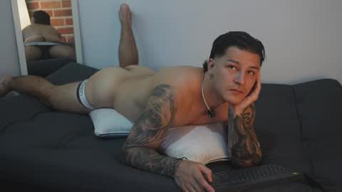 Snapshot of philip_dalton chatting on November 2, 7:38 pm Philip Dalton online show from November 2, 7:38 pm