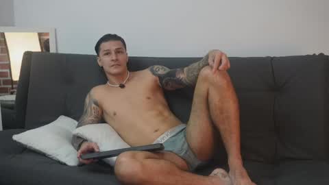 Snapshot of philip_dalton chatting on November 5, 6:52 pm Philip Dalton online show from November 5, 6:52 pm