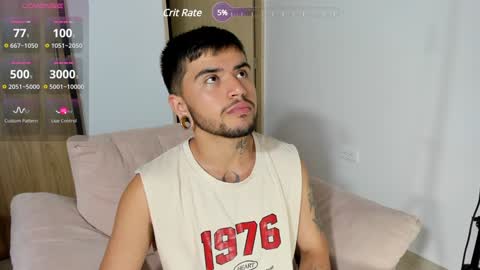 Snapshot of philip_stones_ftm chatting on December 8, 10:36 pm phil online show from December 8, 10:36 pm