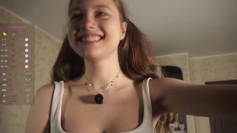 Snapshot of philippadelmore chatting on February 2, 7:25 pm Bella online show from February 2, 7:25 pm