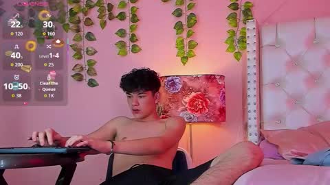 Snapshot of philippsx chatting on February 21, 5:58 pm PHILLIP online show from February 21, 5:58 pm