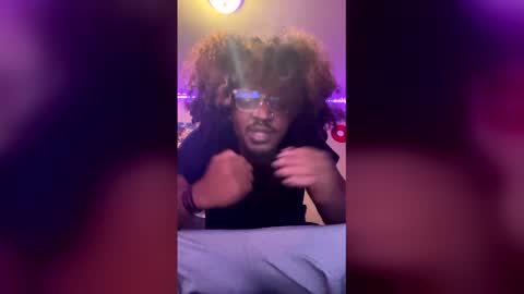 phonix23 online show from December 4, 8:34 am