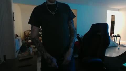 Snapshot of phrostdd chatting on November 26, 1:06 am FrankenDaddy online show from November 26, 1:06 am