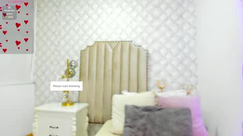 Snapshot of pia_johnson_ chatting on February 27, 11:41 am online show from February 27, 11:41 am