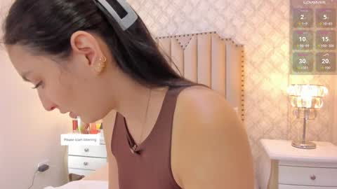    online show from March 28, 11:21 am