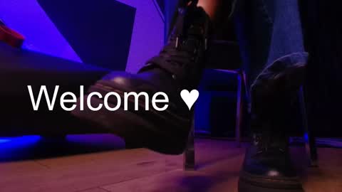 Snapshot of pia_mo chatting on October 12, 10:53 pm Special Couple Show - WELCOME TO XMAS 5 and 6 December - 2 at 8 pm COL hour online show from October 12, 10:53 pm