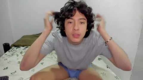 Snapshot of picaszomilos350 chatting on November 7, 9:31 am picaszomilos350 online show from November 7, 9:31 am