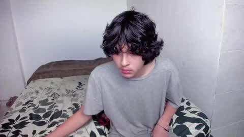 Snapshot of picaszomilos350 chatting on November 20, 1:33 pm picaszomilos350 online show from November 20, 1:33 pm