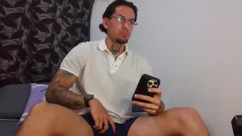 pierce_alex online show from January 14, 1:44 am