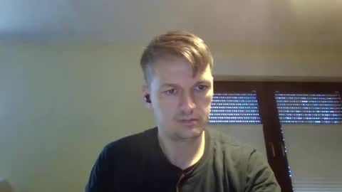 Snapshot of piercingsxxx chatting on February 26, 8:26 am piercingsxxx online show from February 26, 8:26 am