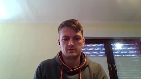 Snapshot of piercingsxxx chatting on February 27, 9:00 am piercingsxxx online show from February 27, 9:00 am