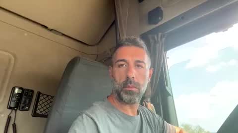 pierotu online show from September 9, 9:20 am