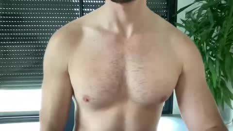 pierre81000 online show from November 26, 11:33 am