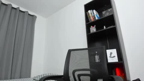 Pierre online show from January 30, 2:49 am