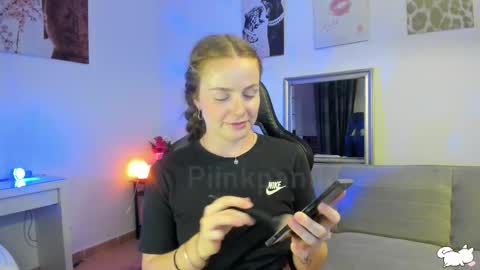 Snapshot of piinkpandora chatting on September 13, 8:41 pm PiinkPandora online show from September 13, 8:41 pm