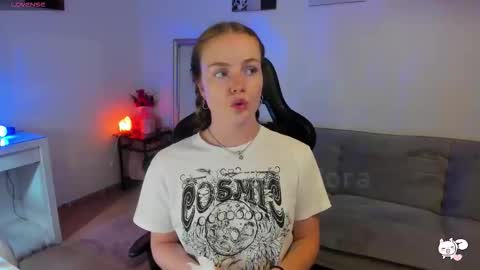 Snapshot of piinkpandora chatting on September 22, 4:42 pm PiinkPandora online show from September 22, 4:42 pm