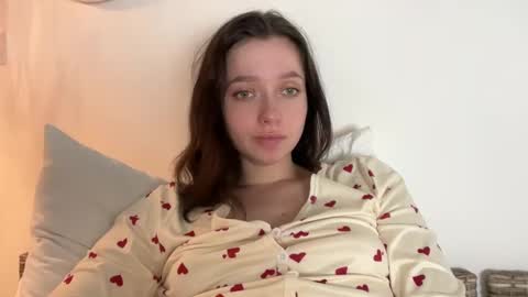 Snapshot of pileacadieri__ chatting on December 28, 9:52 am Trisha online show from December 28, 9:52 am