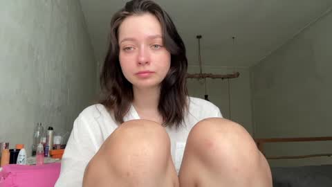 Snapshot of pileacadieri__ chatting on January 25, 2:26 am Trisha online show from January 25, 2:26 am