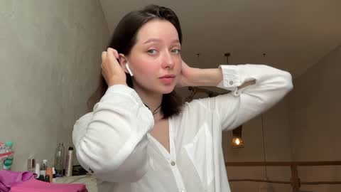 Snapshot of pileacadieri__ chatting on January 30, 3:33 am Trisha online show from January 30, 3:33 am