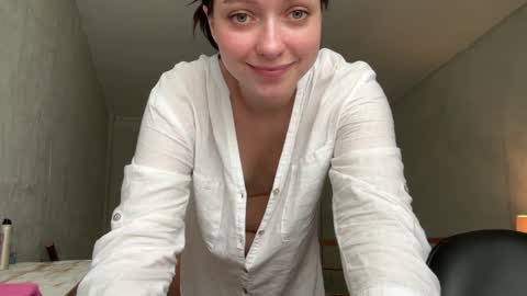 Snapshot of pileacadieri__ chatting on January 30, 6:35 am Trisha online show from January 30, 6:35 am