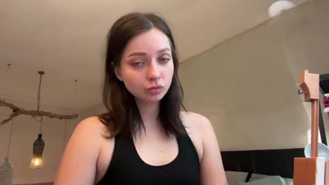 Snapshot of pileacadieri__ chatting on February 3, 10:14 am Trisha online show from February 3, 10:14 am