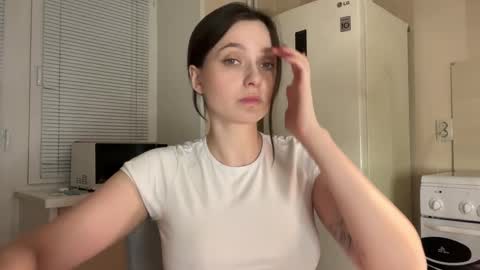 Snapshot of pileacadieri__ chatting on September 28, 2:55 pm Trisha online show from September 28, 2:55 pm