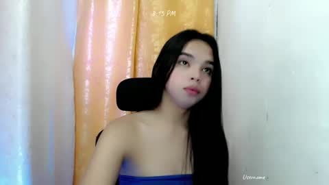 Snapshot of pinay_heart chatting on January 6, 4:15 am heart online show from January 6, 4:15 am