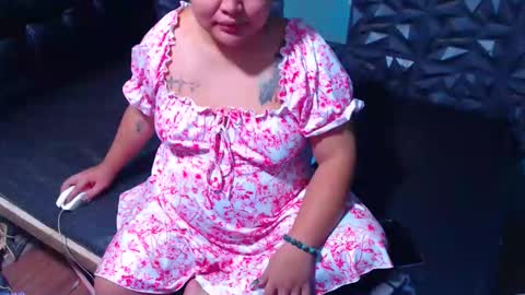 Snapshot of pinay_jasmine69 chatting on December 4, 11:30 am Jasmine online show from December 4, 11:30 am