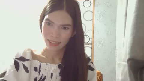 Snapshot of pinayjessaxxx chatting on November 19, 1:33 pm pinayjessaxxx online show from November 19, 1:33 pm