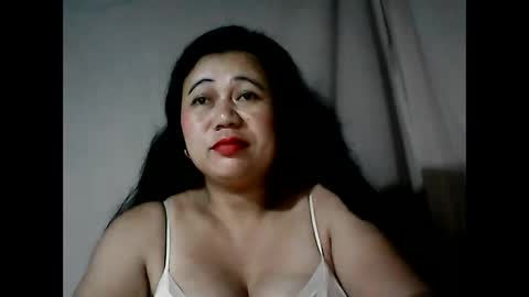 pinaymama12345 online show from December 29, 10:47 pm