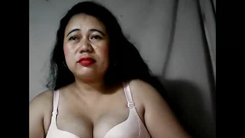 pinaymama12345 online show from February 20, 11:32 pm