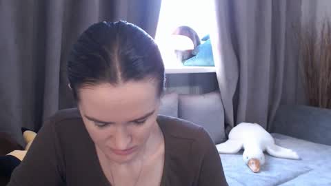       online show from January 14, 7:06 am