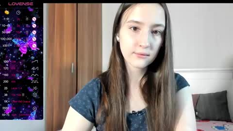 Snapshot of pingviluly chatting on October 20, 6:25 am pingviluly online show from October 20, 6:25 am