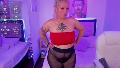 pink_maddy online show from September 27, 4:17 am