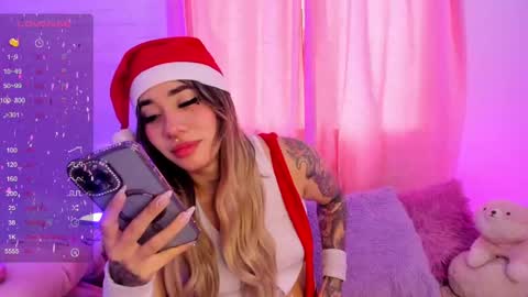 KELLY  online show from December 21, 6:23 pm