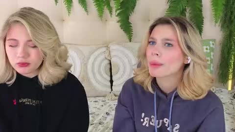 Snapshot of pinkadele chatting on October 30, 8:49 am Adele online show from October 30, 8:49 am