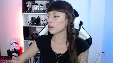 Snapshot of pinkcatlive chatting on November 12, 7:35 pm Emily online show from November 12, 7:35 pm